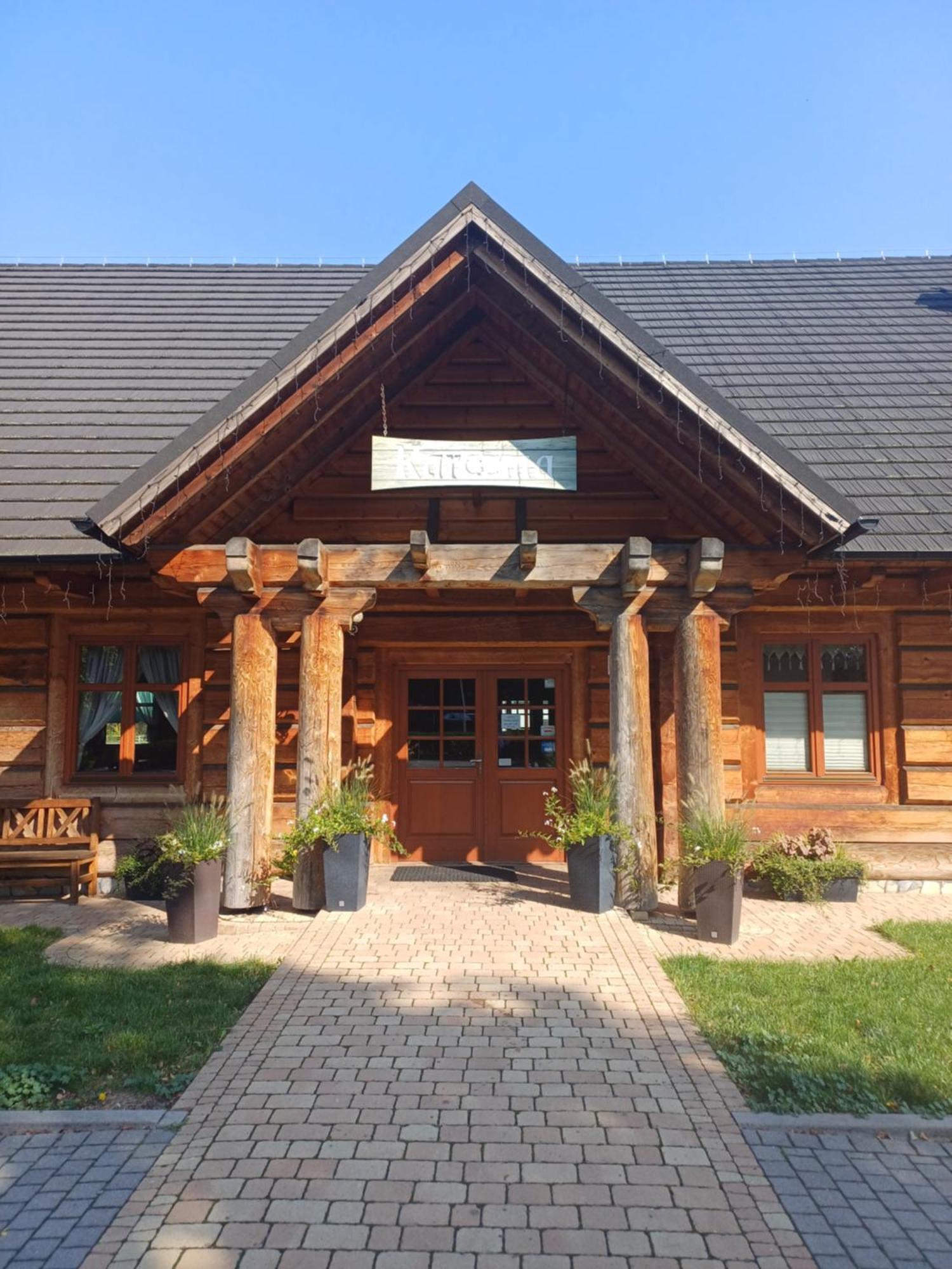 Hotel I Restauracja Borowianka Ostrów Wielkopolski Exterior foto